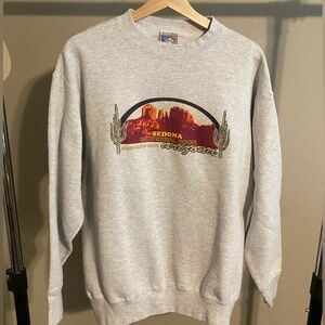 cool vintage sedona arizona sweatshirt!